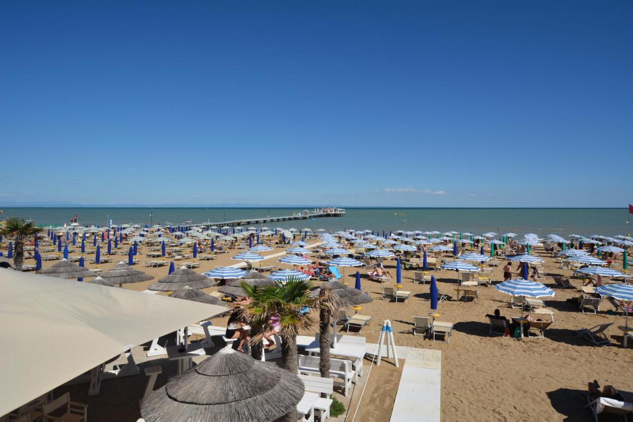 Apartmán Lignano Pineta With Sea View Lignano Sabbiadoro Exteriér fotografie